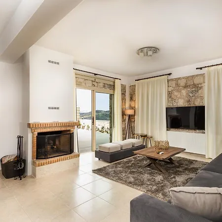 Villa Simou